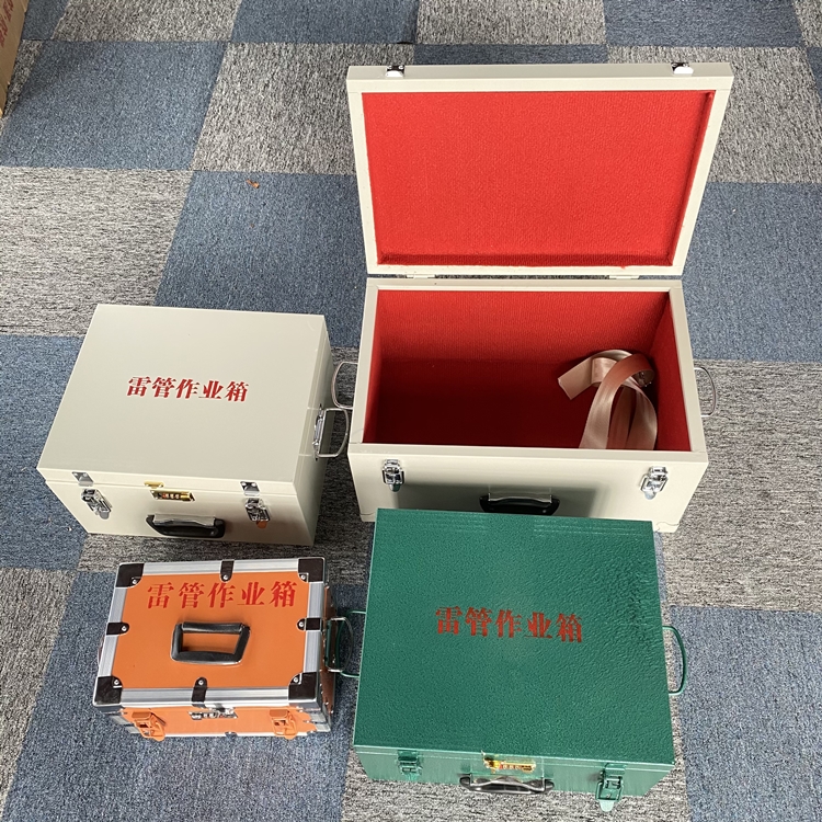 茌平爆破工程作业箱如何选择？玻璃钢与传统材质的全面对比